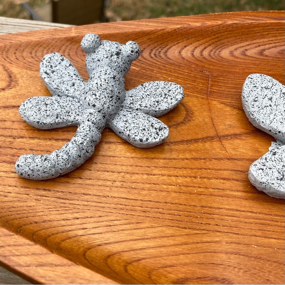 Garden Ladybugs and Dragonflies Indoor or Outdoor Resin Decor by Hearth Song - Picture 11 of 14